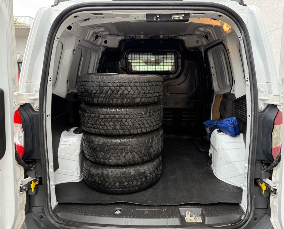 Ford Transit Courier 2018