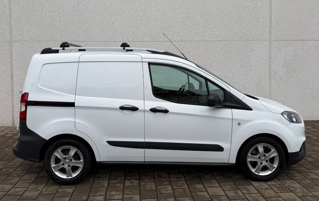 Ford Transit Courier 2018