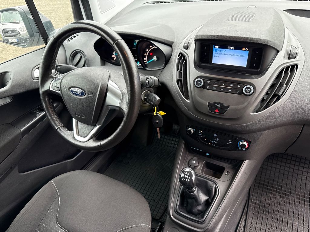 Ford Transit Courier 2018