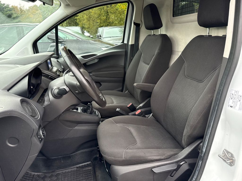 Ford Transit Courier 2018