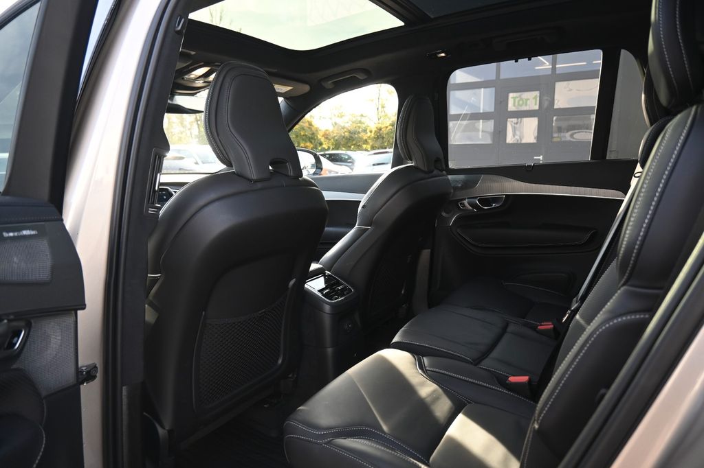 Volvo XC90 2023