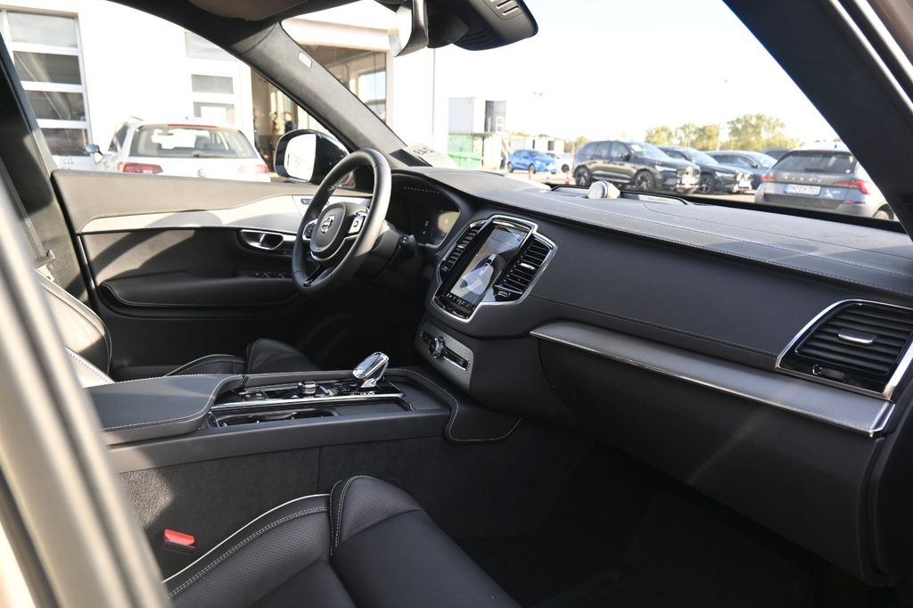 Volvo XC90 2023
