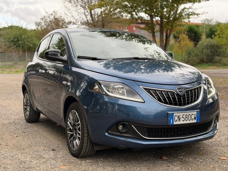 Lancia Ypsilon 2023