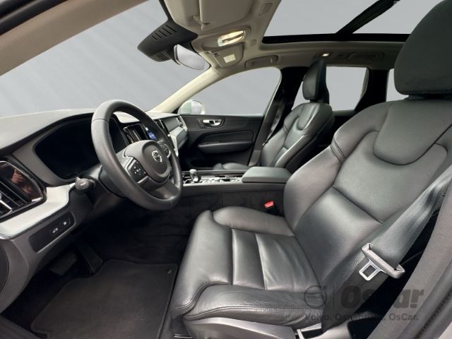 Volvo XC60 2022