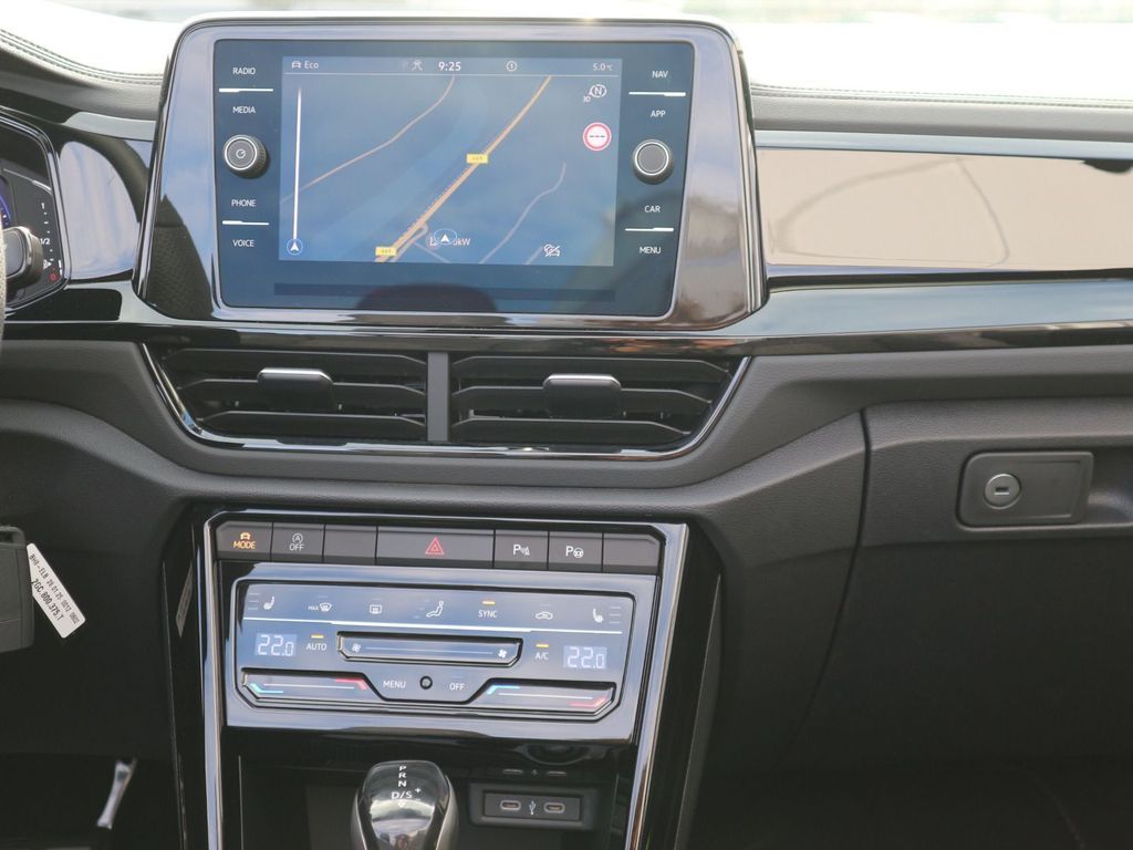 Volkswagen T-Roc 2025