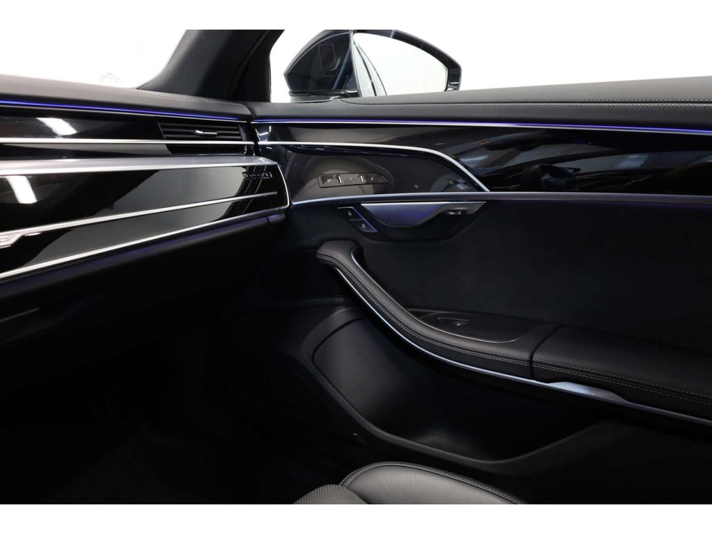 Audi A8 2022