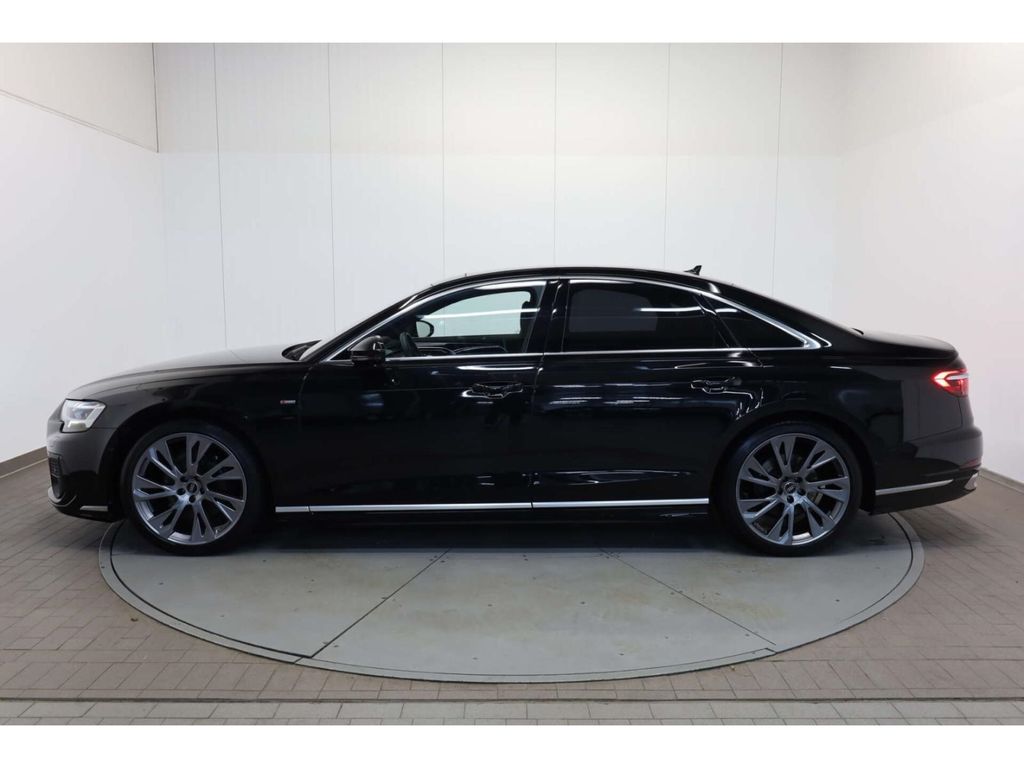 Audi A8 2022