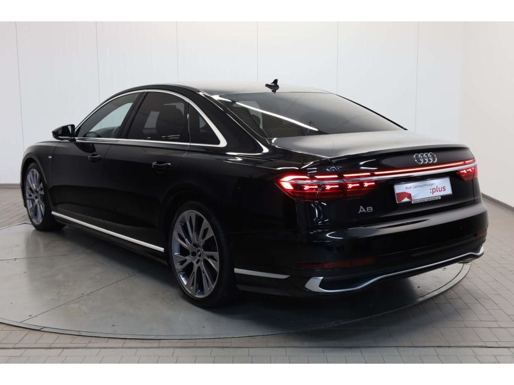 Audi A8 2022