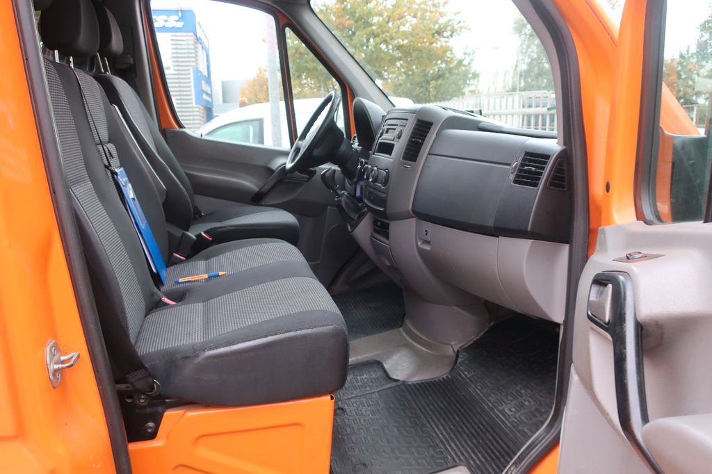 Mercedes-Benz Sprinter 2012