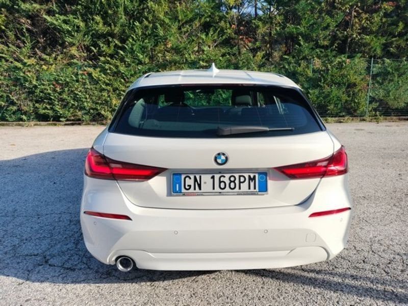BMW 116 2021