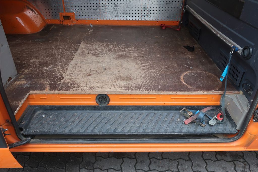 Mercedes-Benz Sprinter 2012