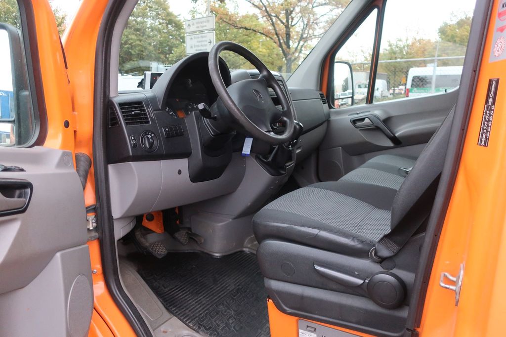 Mercedes-Benz Sprinter 2012