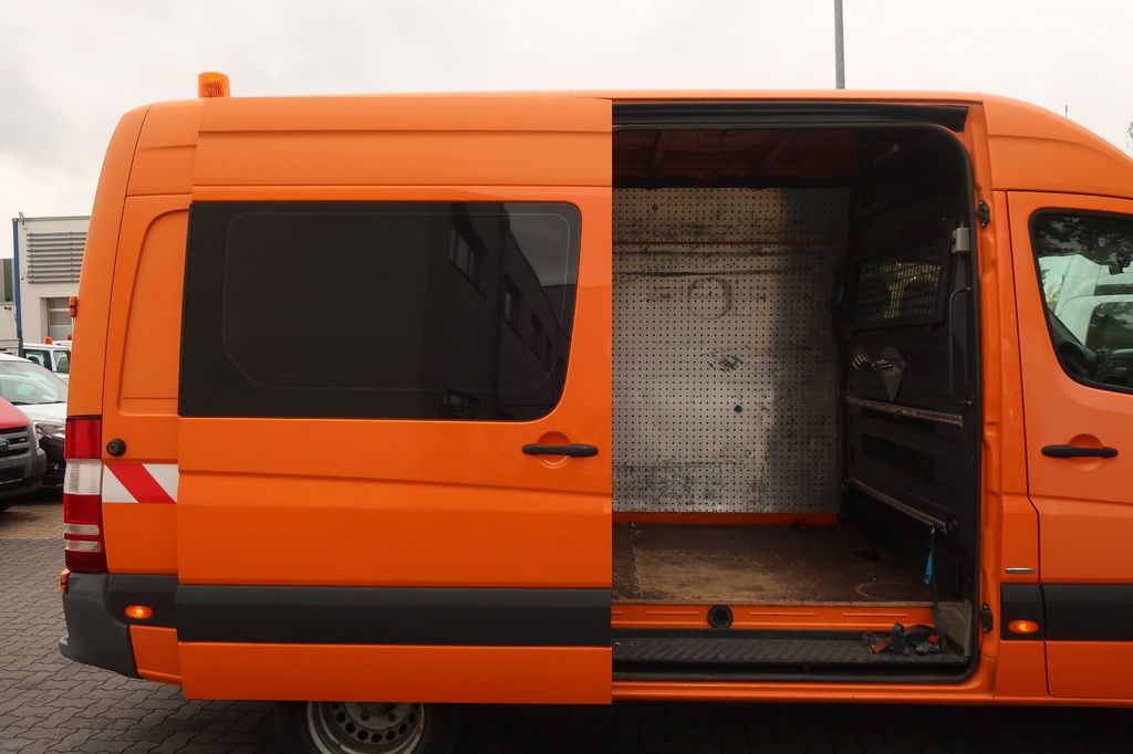 Mercedes-Benz Sprinter 2012