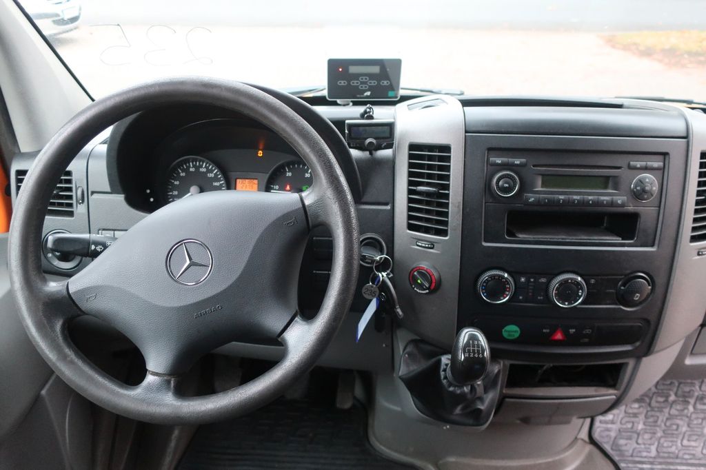 Mercedes-Benz Sprinter 2012