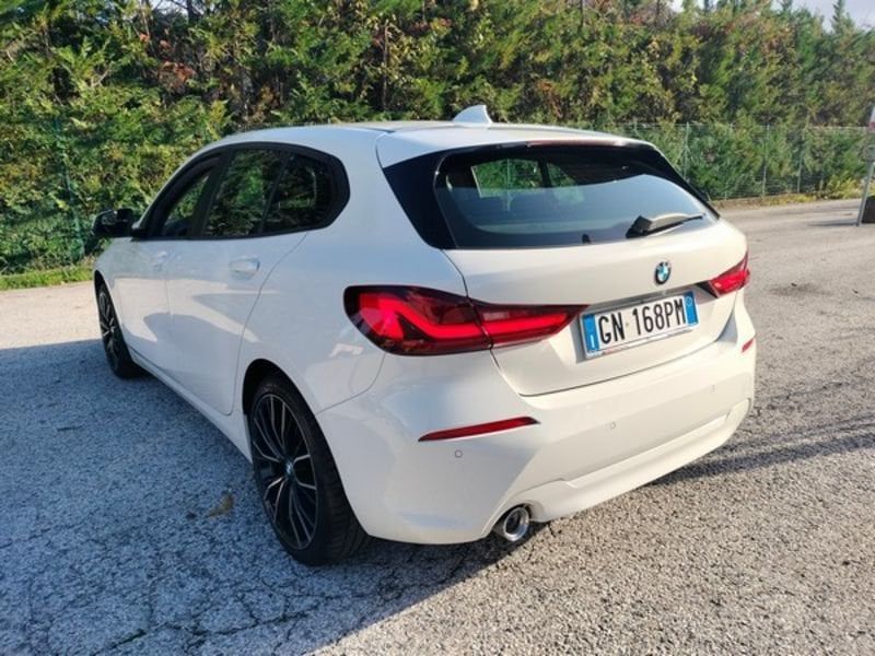 BMW 116 2021