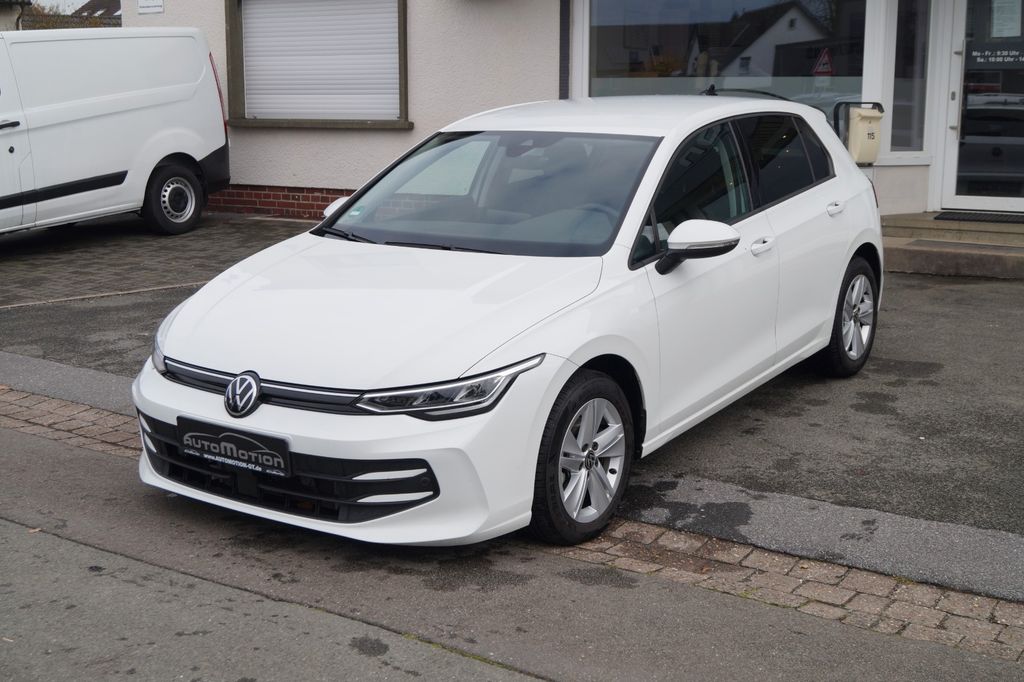 Volkswagen Golf 2025