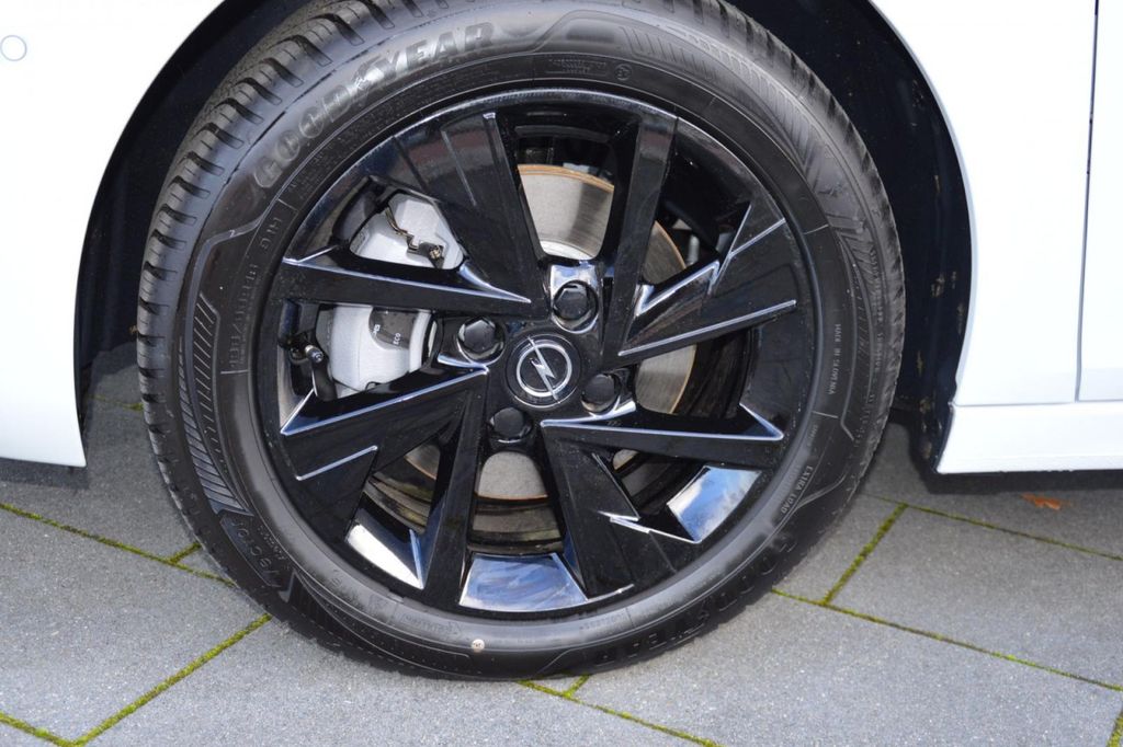 Opel Corsa 2025
