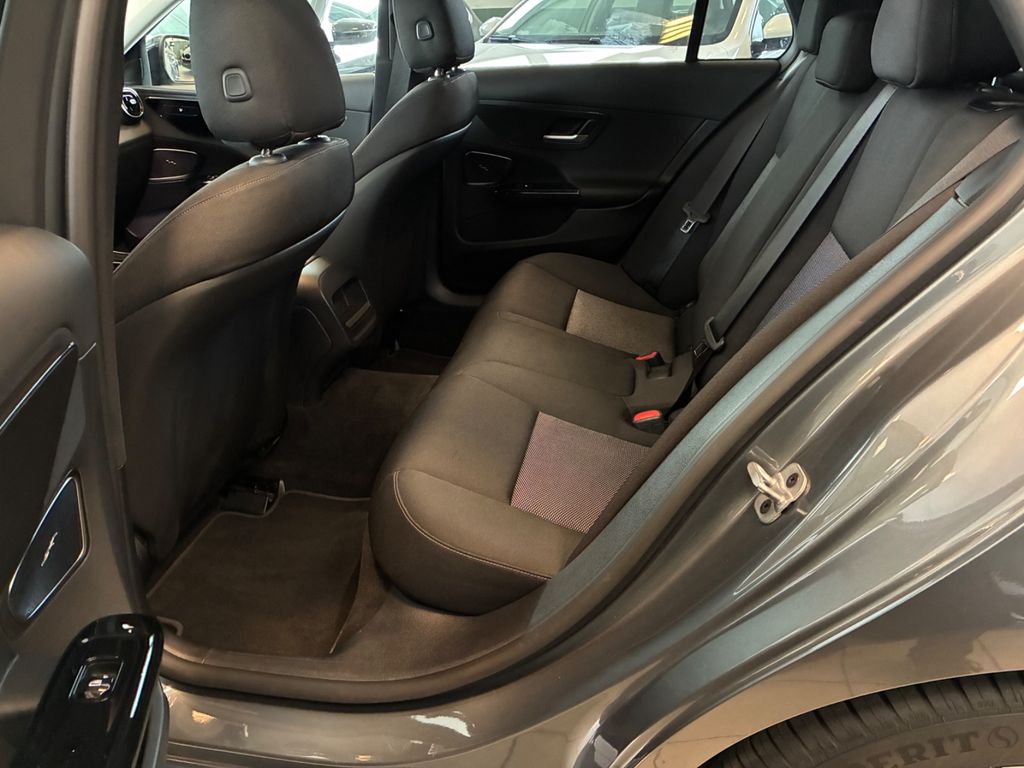 Mercedes-Benz C 200 2023