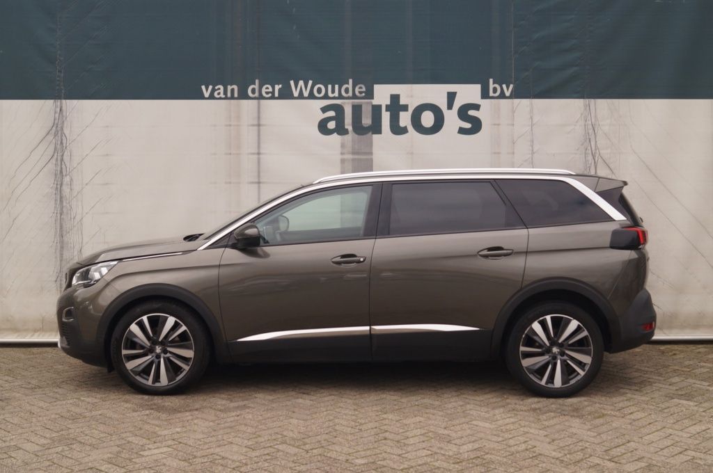 Peugeot 5008 2020