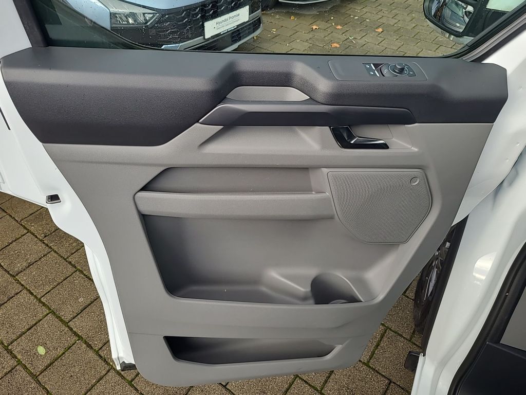 Ford Tourneo Custom 2025