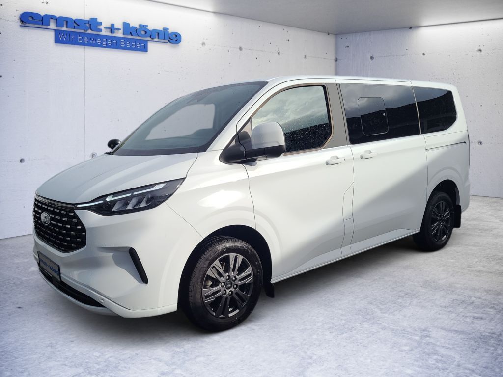 Ford Tourneo Custom 2025