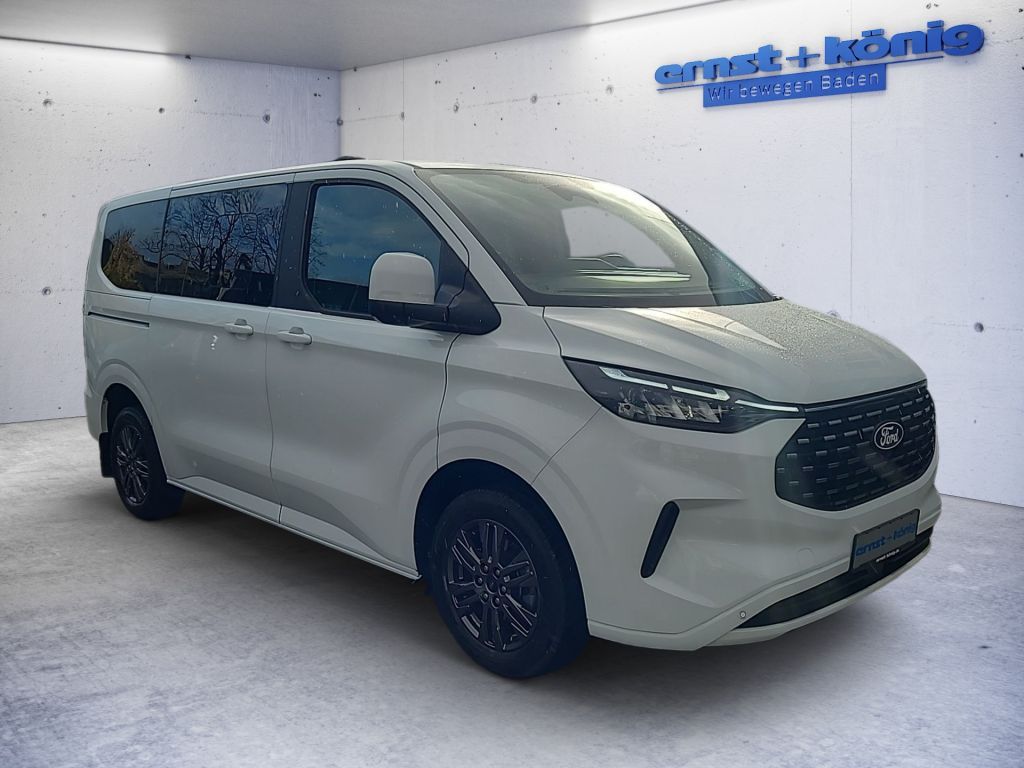 Ford Tourneo Custom 2025