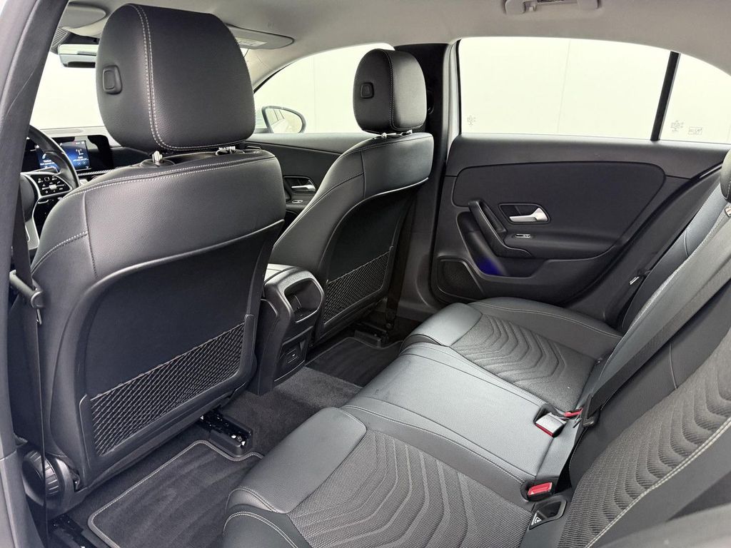 Mercedes-Benz A 250 2021