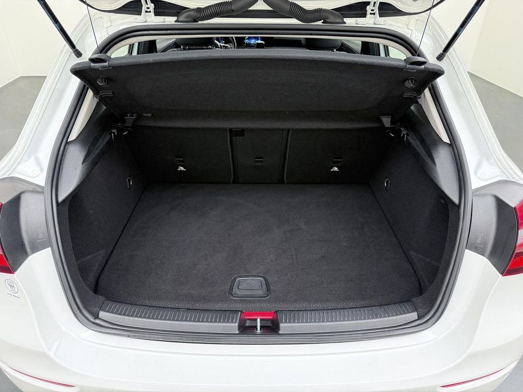 Mercedes-Benz A 250 2021