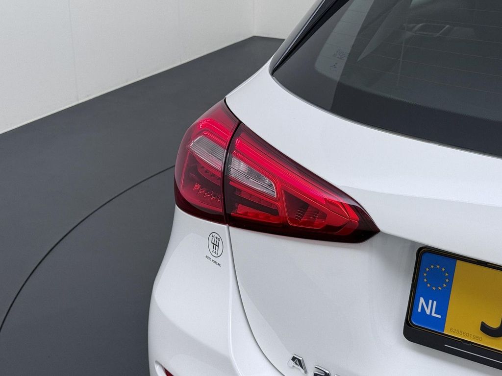 Mercedes-Benz A 250 2021