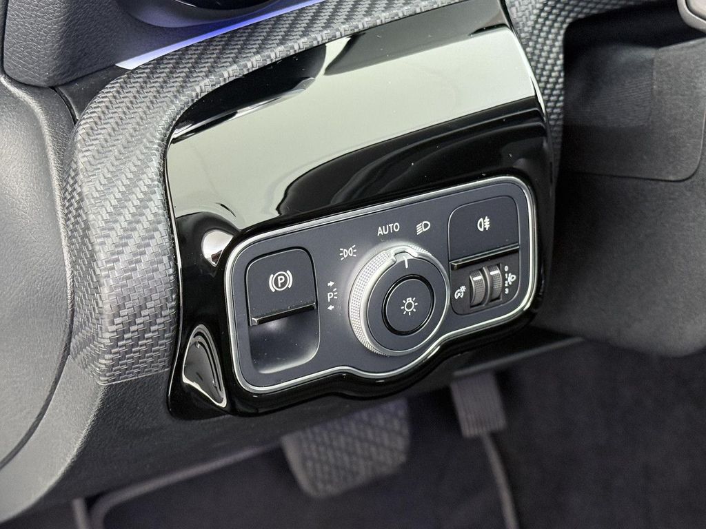 Mercedes-Benz A 250 2021