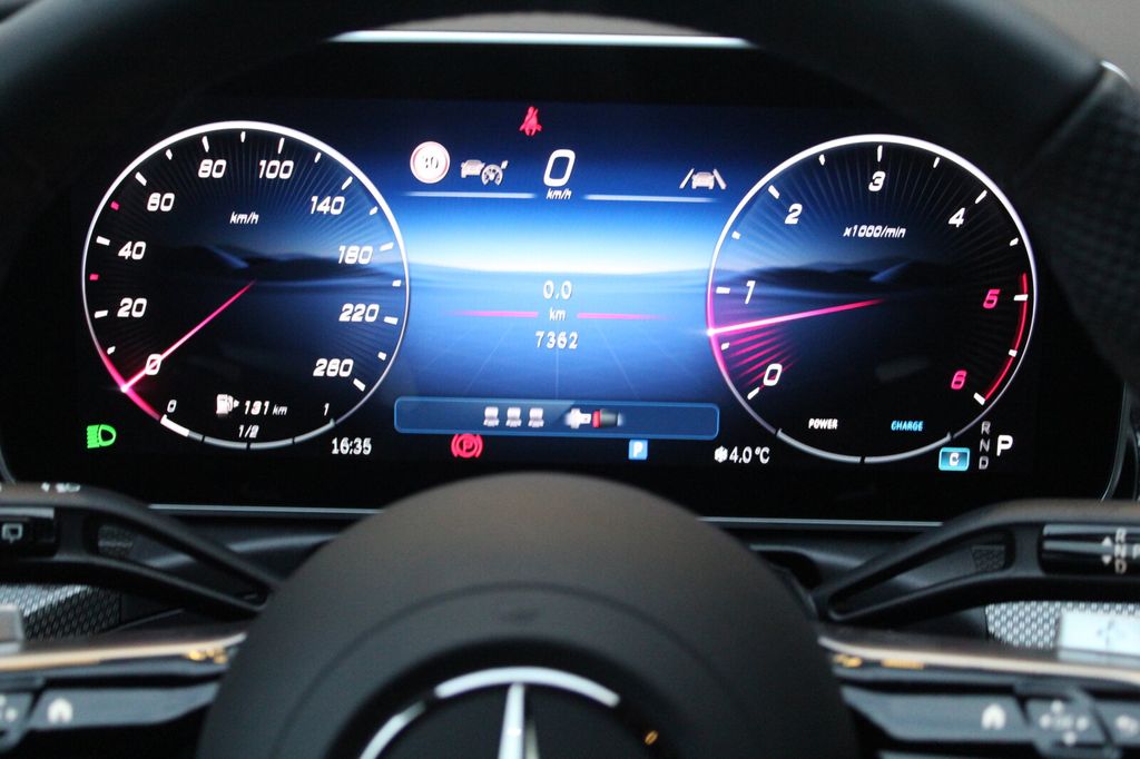 Mercedes-Benz C 300 2025