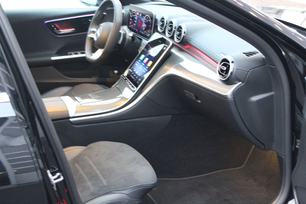 Mercedes-Benz C 300 2025