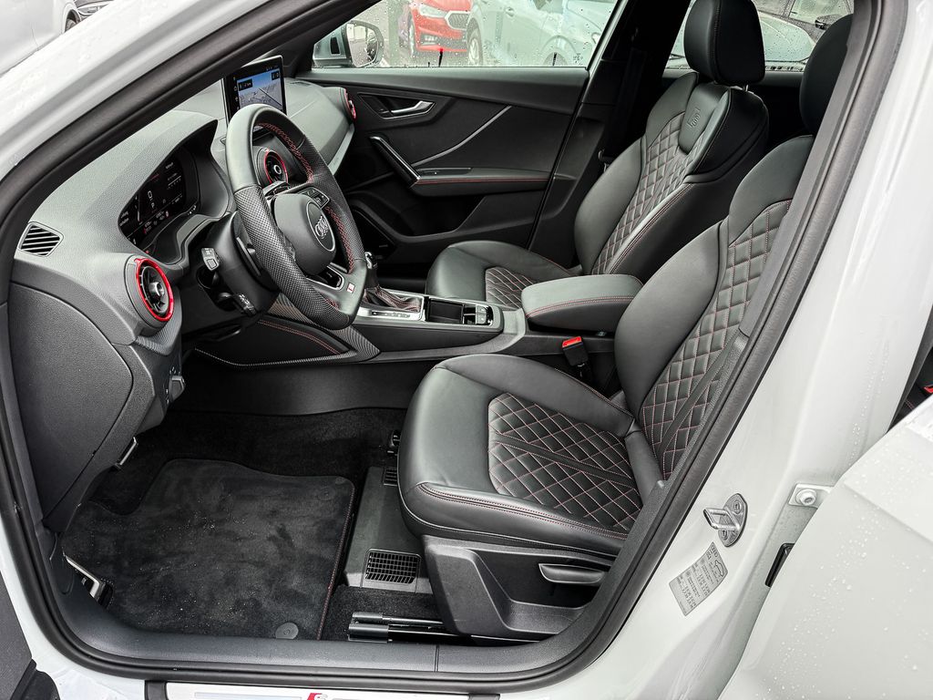 Audi SQ2 2025