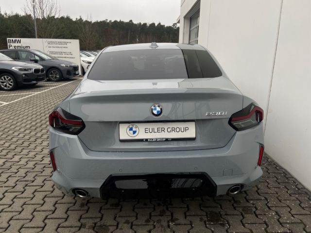 BMW 230 2025
