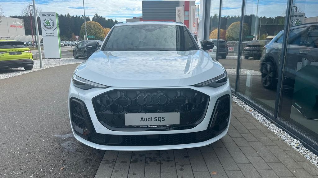 Audi SQ5 2025