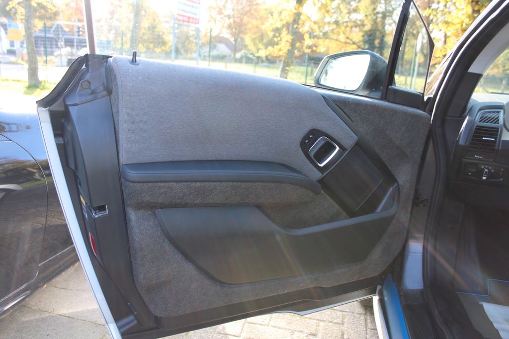 BMW i3 2022
