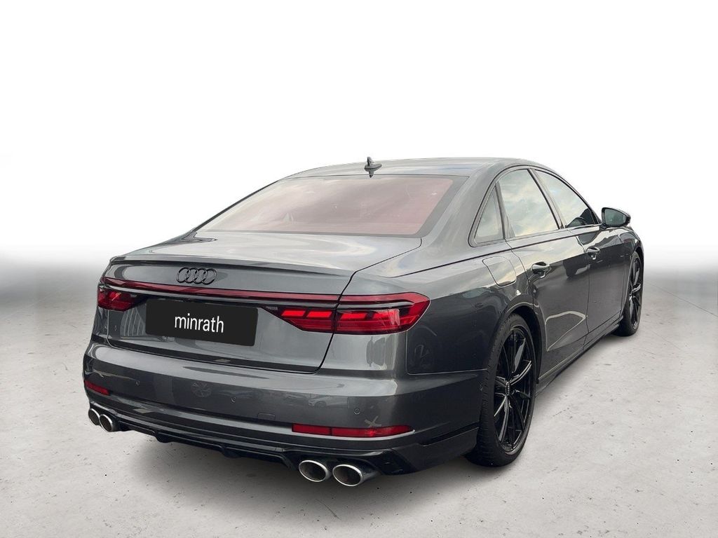 Audi S8 2023