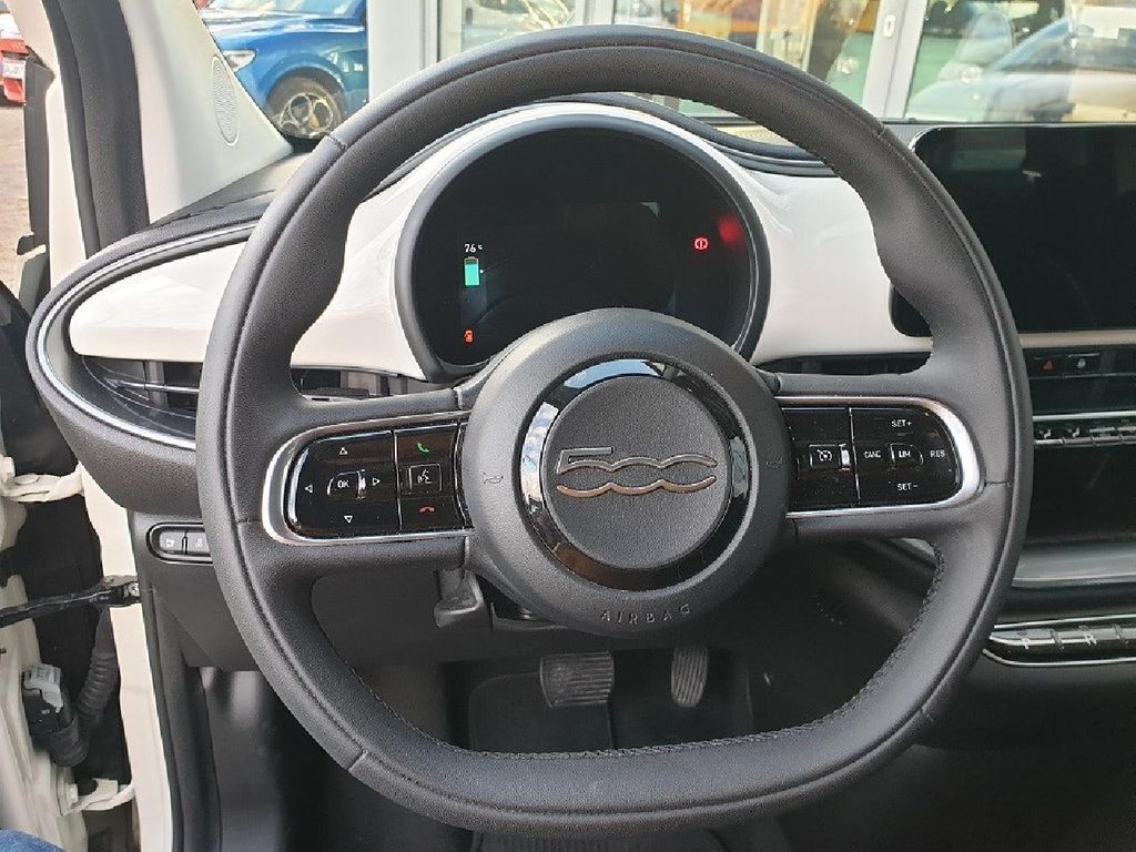 Fiat 500e 2023