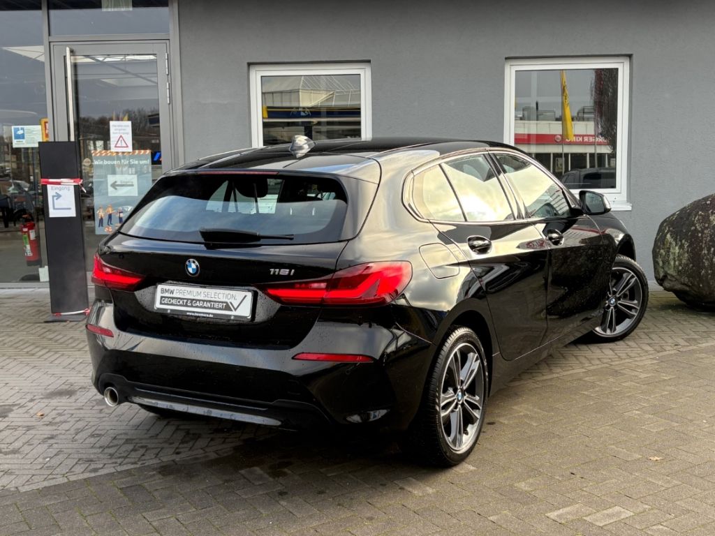 BMW 116 2021