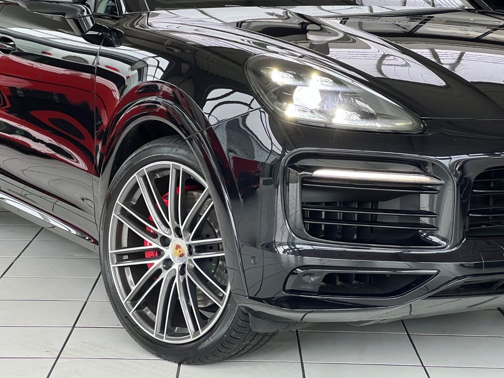 Porsche Cayenne 2022