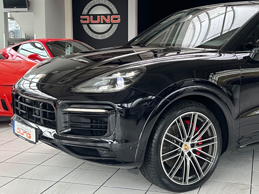 Porsche Cayenne 2022