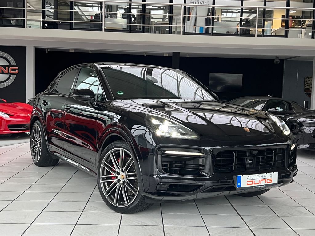 Porsche Cayenne 2022