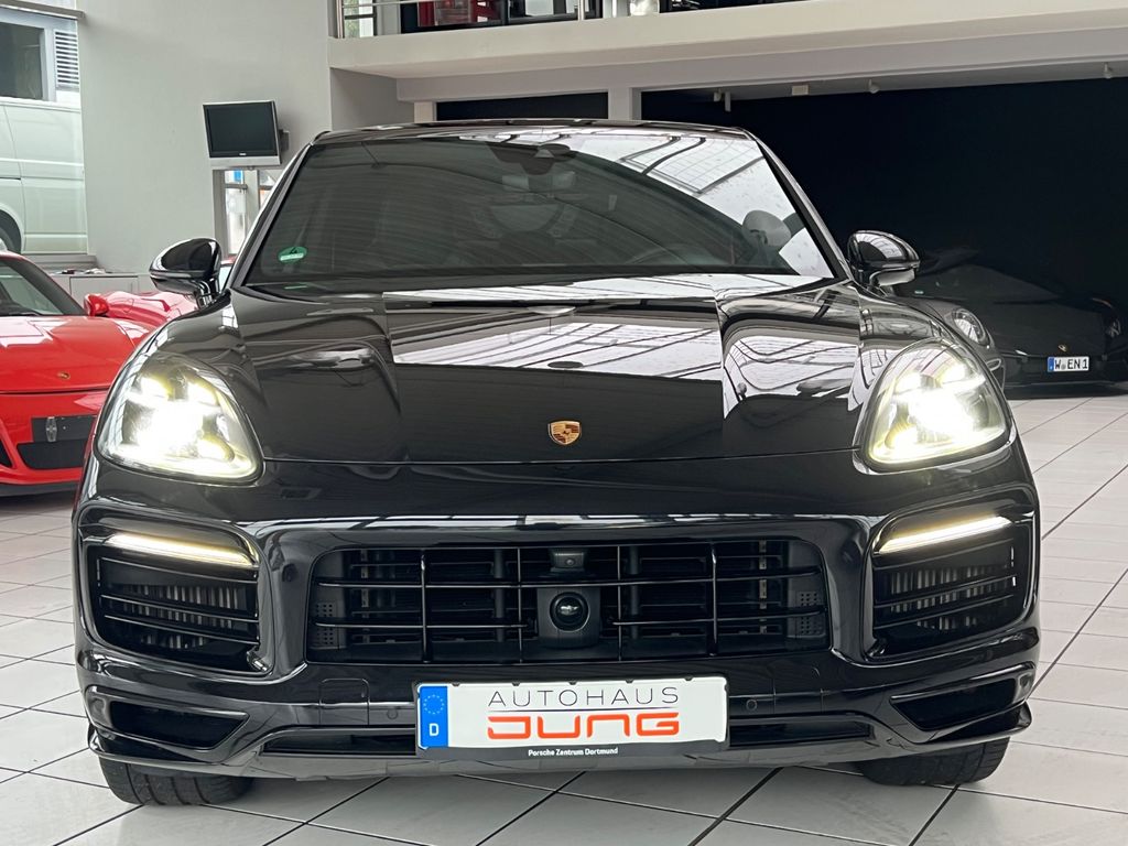 Porsche Cayenne 2022