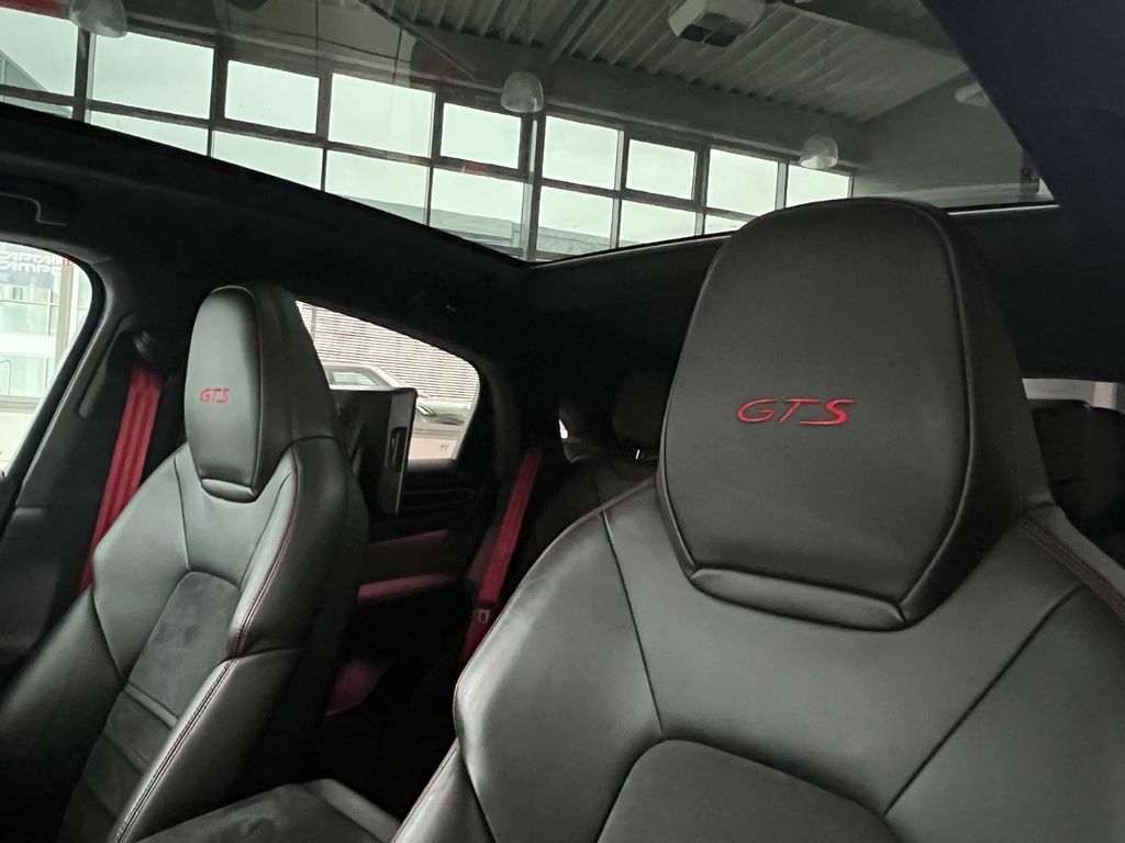 Porsche Cayenne 2022