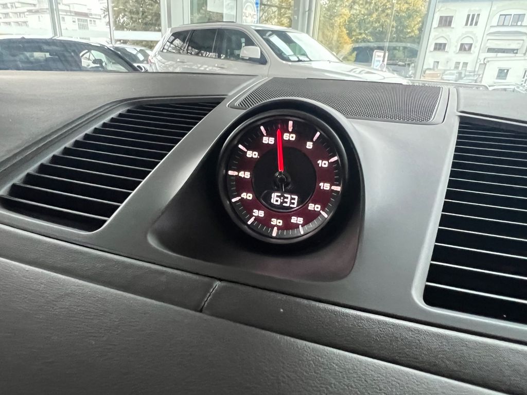 Porsche Cayenne 2022