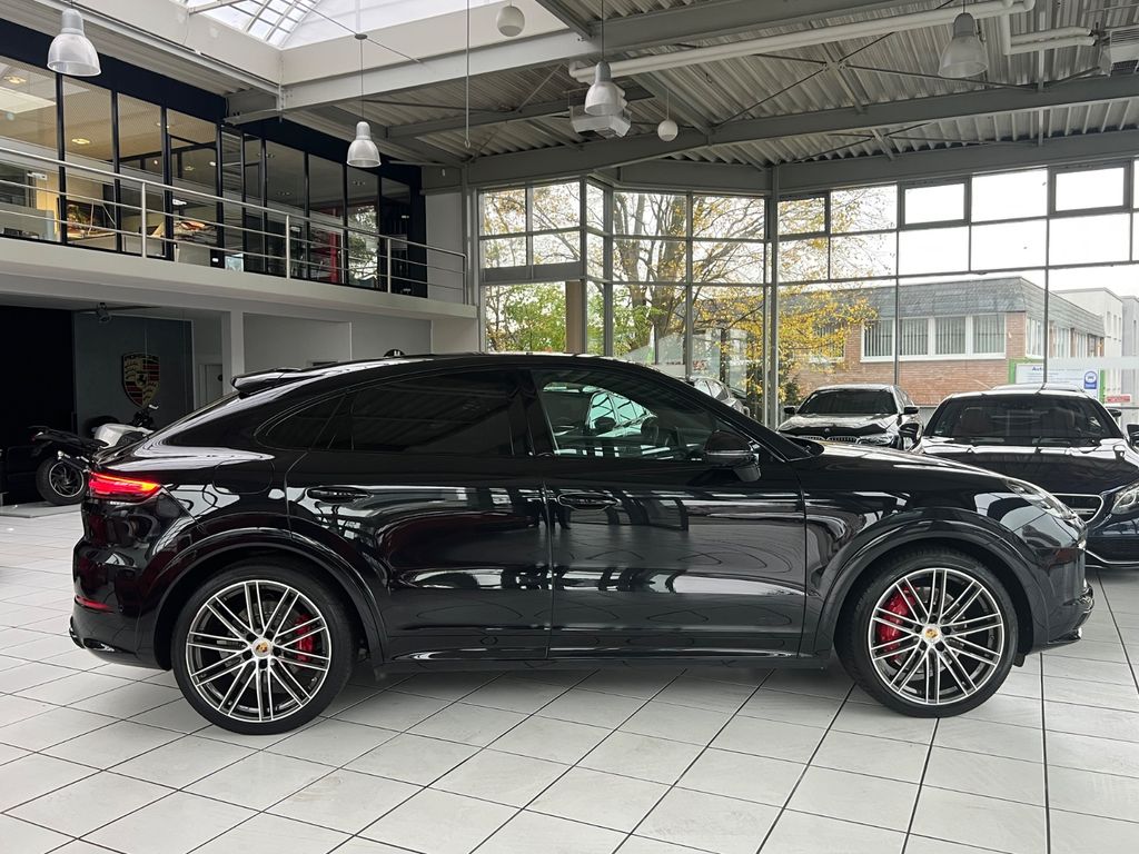 Porsche Cayenne 2022