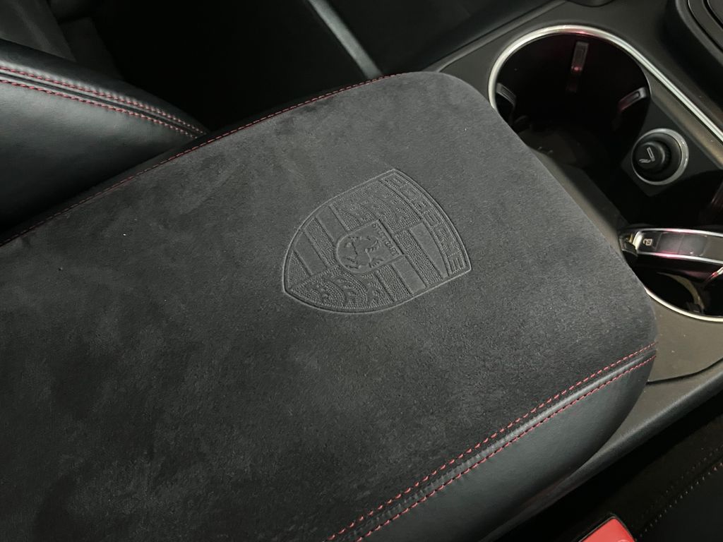 Porsche Cayenne 2022