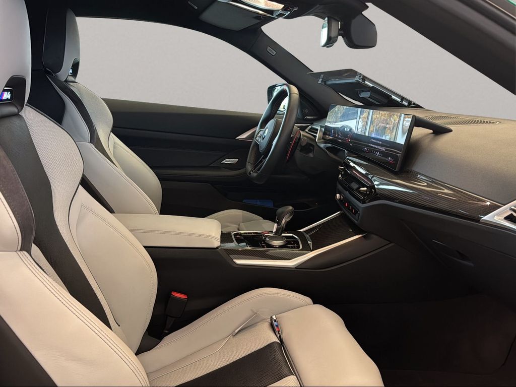 BMW M4 2025