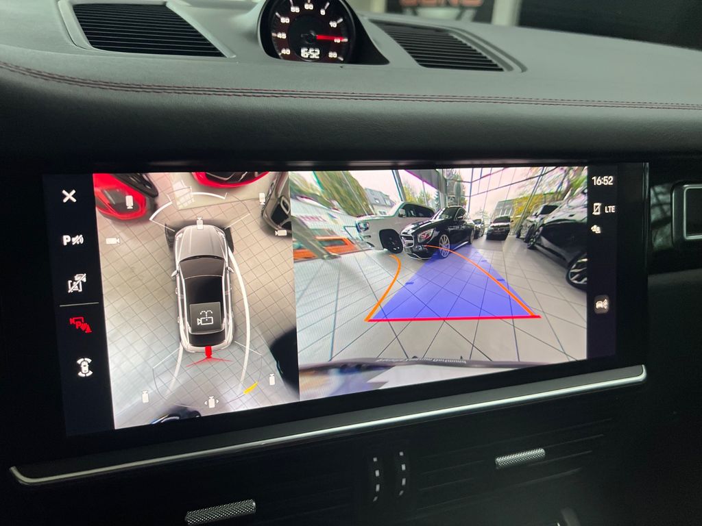 Porsche Cayenne 2022