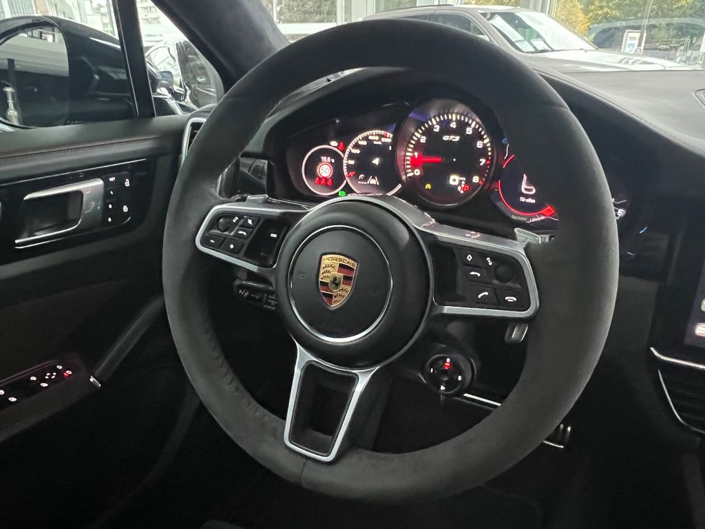 Porsche Cayenne 2022